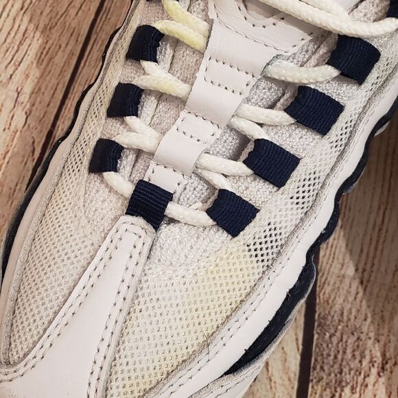 NIKE Sneakers   - Picture 3 of 12